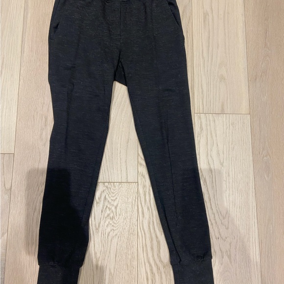 Wilfred free jogger - Picture 3 of 4